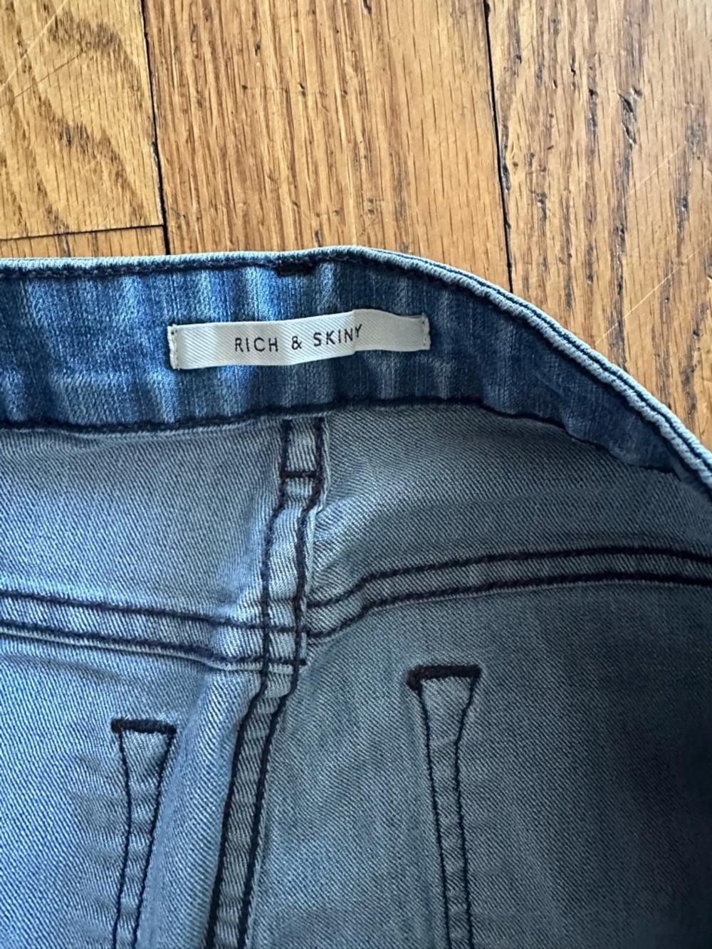 Rich & skinny jeans